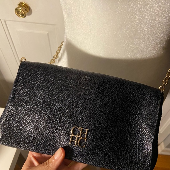 Rare Carolina Herrera Dark Blue Leather Clutch with Gold Chain - Picture 2 of 9